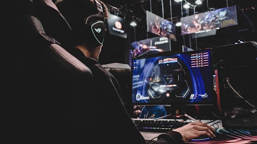 CS:GO职业选手s1mple惊天1V5残局操作集锦