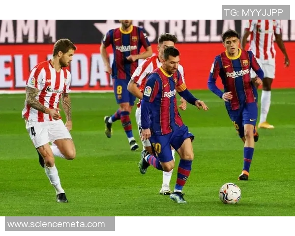 梅西引领足坛新时代 从巴萨传奇到阿根廷英雄的荣耀征程